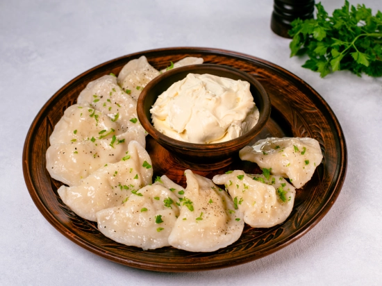 Pierogi z ziemniakami i ze skwarkami - 10 szt