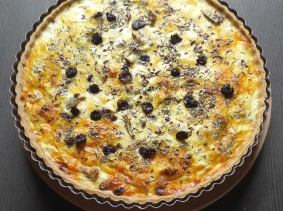 Tarta z kaczką i suszonymi wiśniamy