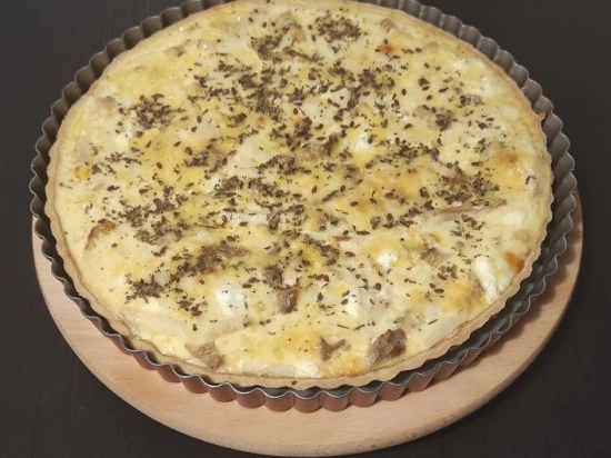 Tarta z kurczakiem i marynowanym selerem