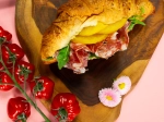 BOX Croissant mięsny
