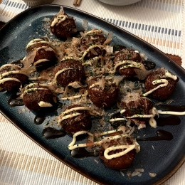 Takoyaki (japońskie kulki z ośmiornicą)