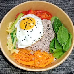 Bibimbap z wierpzowiną