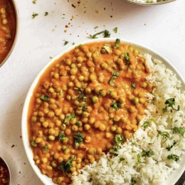 Rice with Green Peas Curry