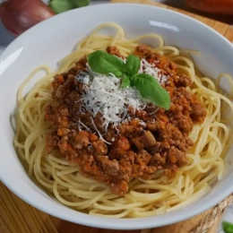 Spaghetti po bolońsku”Wegańskie”