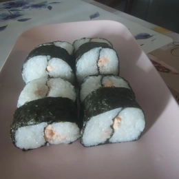 Sushi krewetka i łosoś