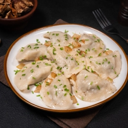 Pierogi z ziemniakami i borowikami - 10 szt