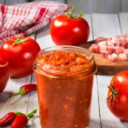WŁOSKI SOS ARRABIATA Z CHILI I WÓDKĄ  1 L