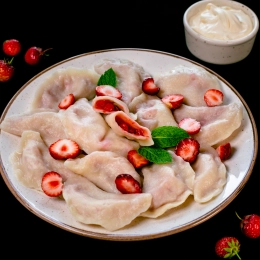 Pierogi z truskawkami (bez cukru)