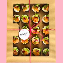 BOX Tartinek Łosoś ( 20 szt )
