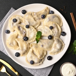 Pierogi z jagodami (bez cukru)