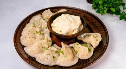 Pierogi z ziemniakami i ze skwarkami - 10 szt