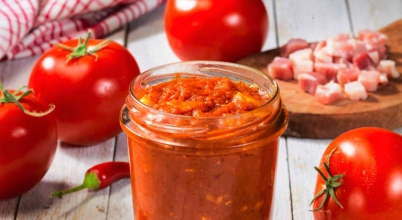 WŁOSKI SOS ARRABIATA Z CHILI I WÓDKĄ  1 L